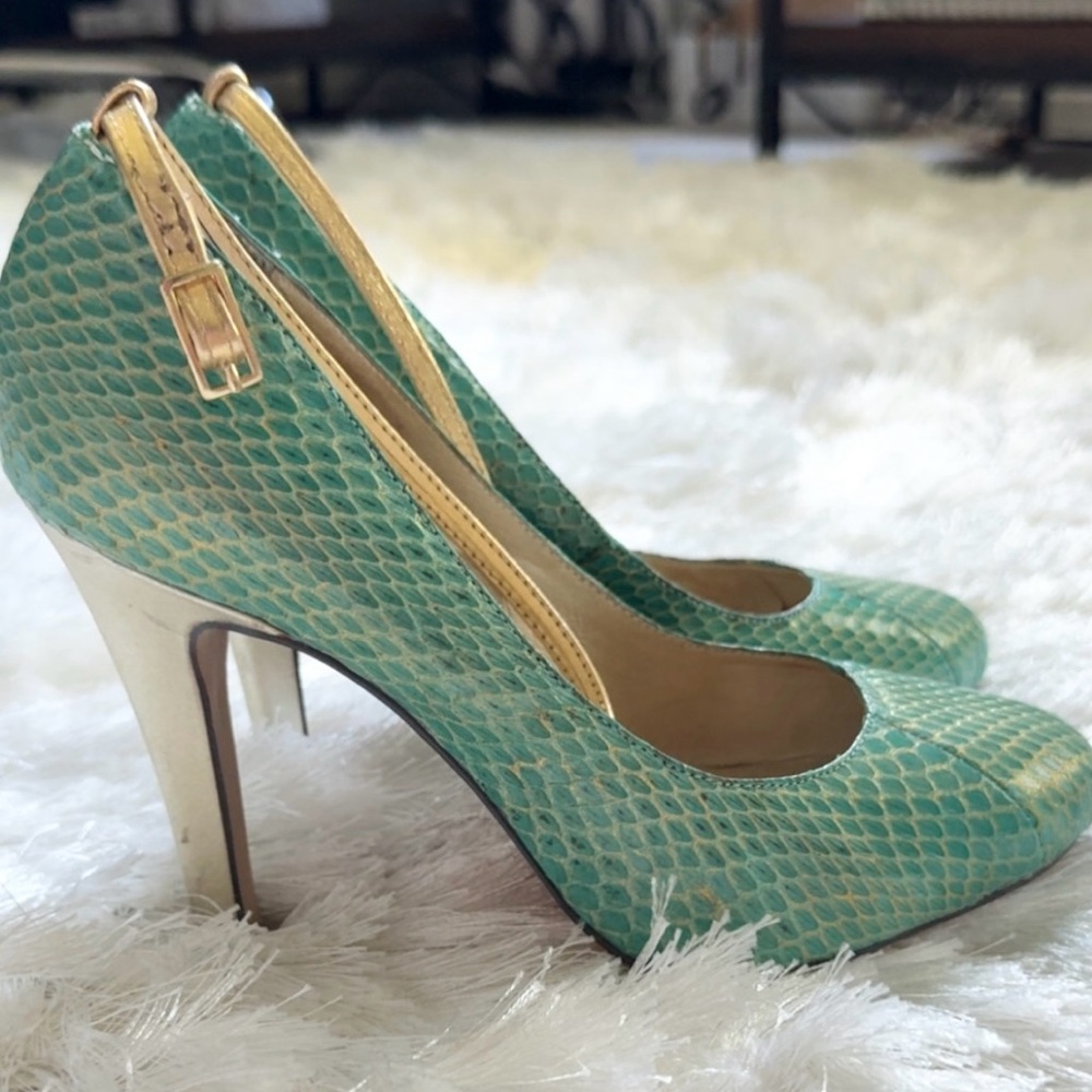 Green/Gold Mermaid Scale Design Pumps with Gold Heels